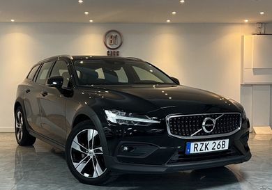 Volvo V60 Cross Country, 2021