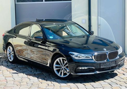 BMW 740, 2018
