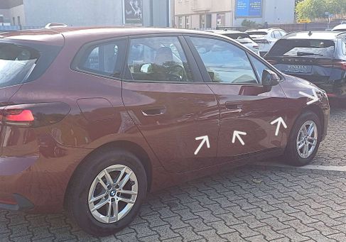 BMW 216, 2024