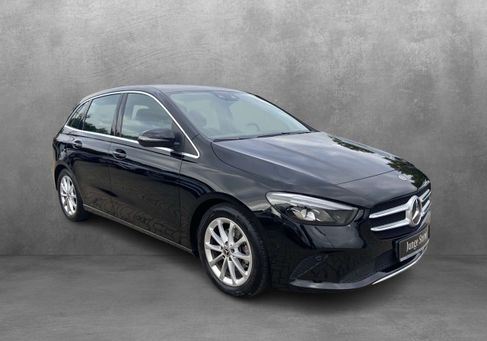 Mercedes-Benz B 180, 2021
