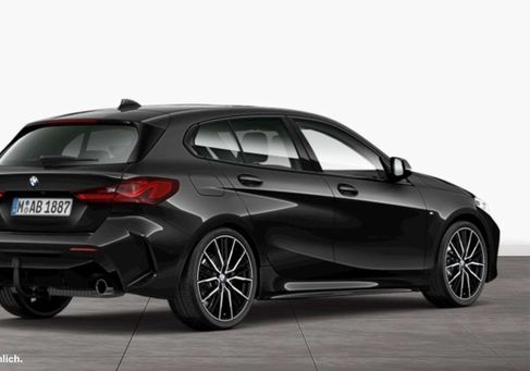 BMW 120, 2022