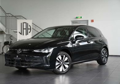Volkswagen Golf, 2025