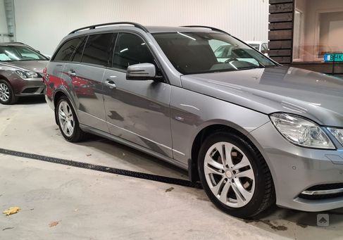 Mercedes-Benz E 220, 2011