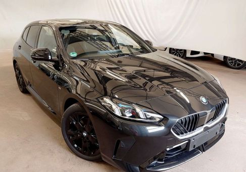 BMW 120, 2025