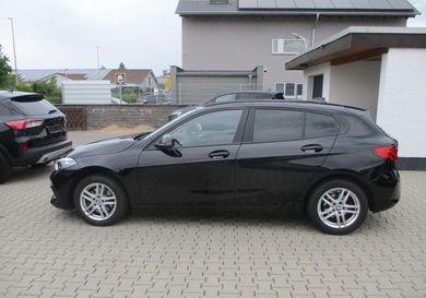 BMW 118, 2021