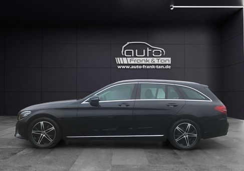 Mercedes-Benz C 300, 2020 3