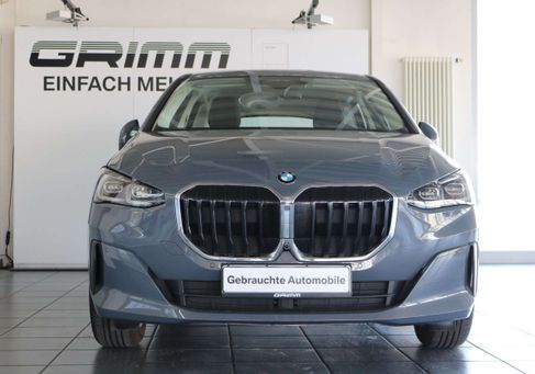 BMW 216, 2024