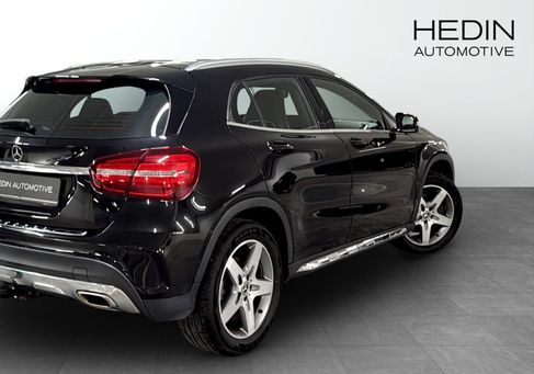 Mercedes-Benz GLA 220, 2020