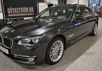 BMW 740, 2015