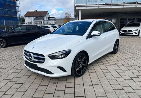 Mercedes-Benz B 250, 2022