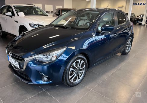 Mazda 2, 2015