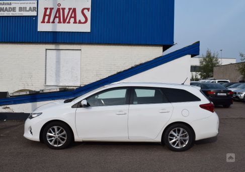 Toyota Auris Touring Sports, 2014