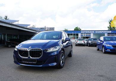 BMW 216, 2023