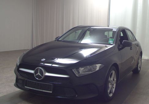 Mercedes-Benz A 180, 2022