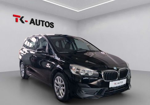 BMW 220, 2019 3