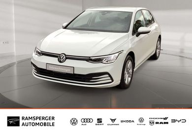Volkswagen Golf, 2023