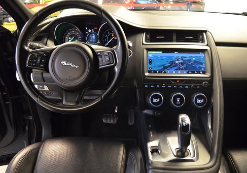 Jaguar E-Pace, 2018