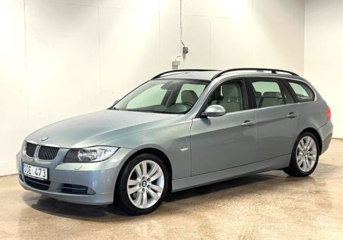 BMW 330, 2007