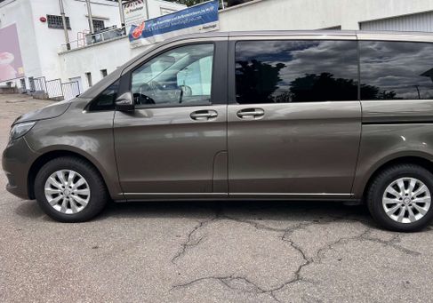 Mercedes-Benz V 220, 2017