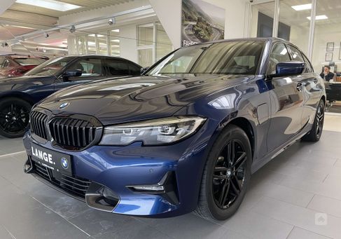 BMW 330, 2020