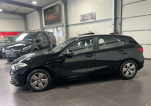 BMW 118, 2021