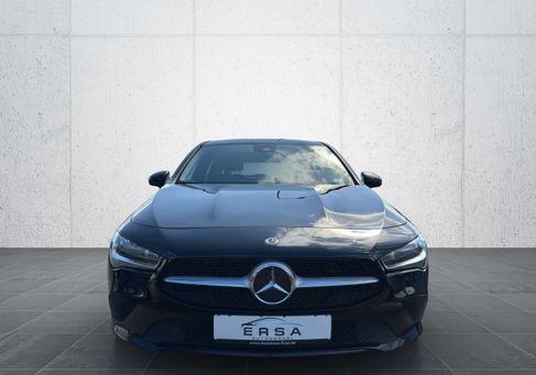 Mercedes-Benz CLA 200, 2022