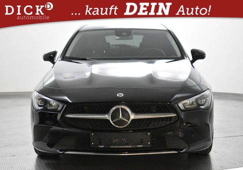 Mercedes-Benz CLA 200, 2022