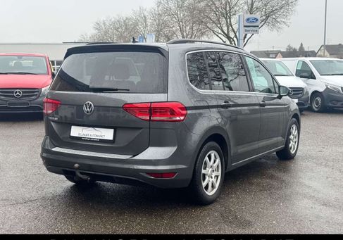 Volkswagen Touran, 2018 2