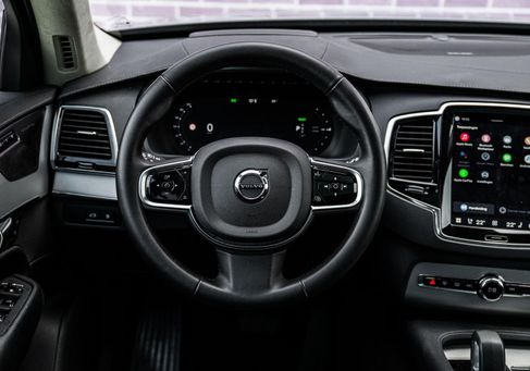 Volvo XC90, 2024 3