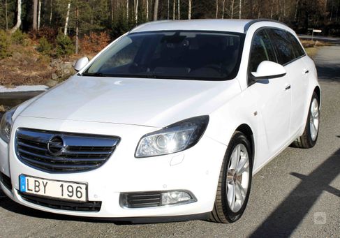 Opel Insignia, 2011