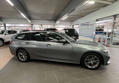 BMW 318, 2022
