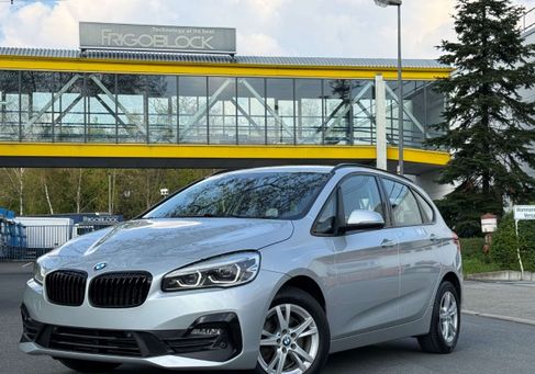 BMW 218, 2019