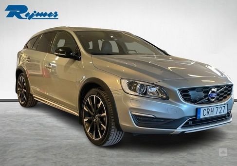 Volvo V60 Cross Country, 2018