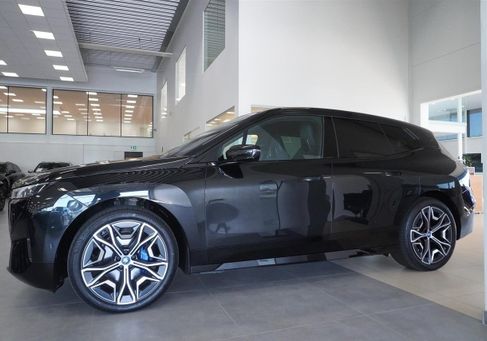 BMW iX, 2022