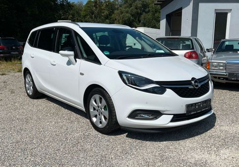 Opel Zafira, 2017