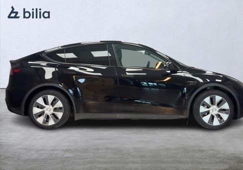 Tesla Model Y, 2023 3