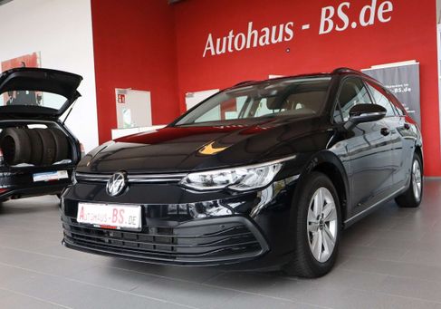 Volkswagen Golf, 2023