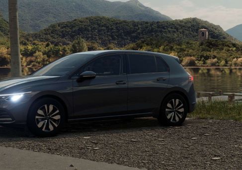 Volkswagen Golf, 2024 3