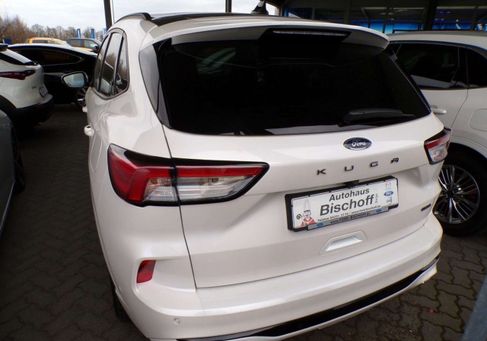 Ford Kuga, 2022