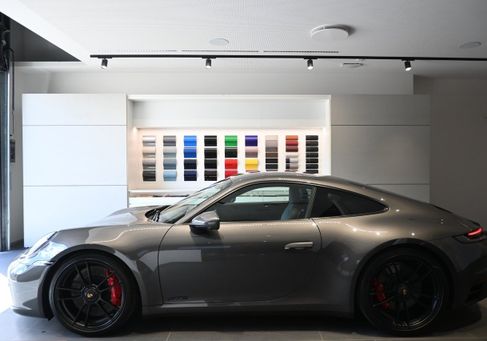 Porsche, 2024