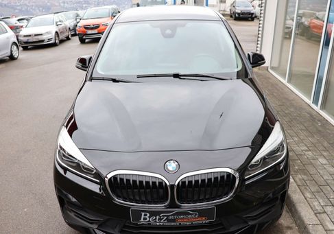 BMW 218, 2020