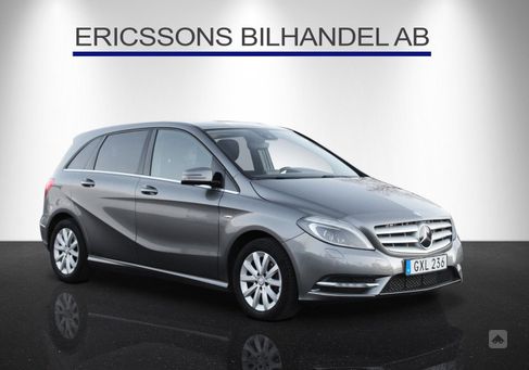 Mercedes-Benz B 180, 2012