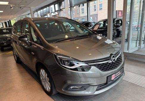 Opel Zafira, 2017