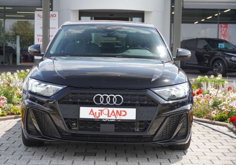 Audi A1, 2022