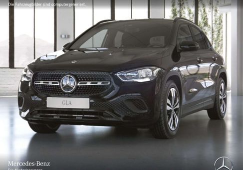 Mercedes-Benz GLA 180, 2023