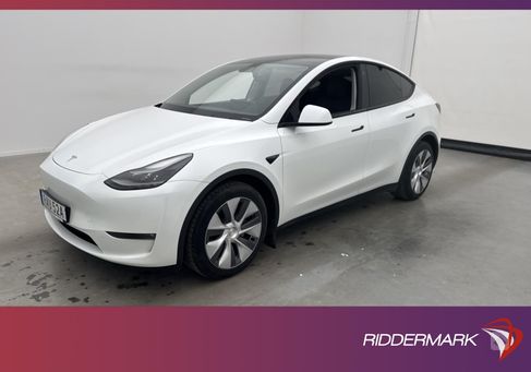 Tesla Model Y, 2023