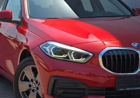 BMW 118, 2021