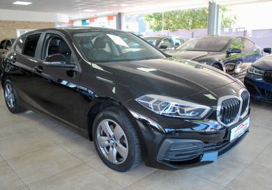 BMW 118, 2022