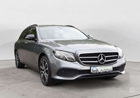 Mercedes-Benz E 200, 2017