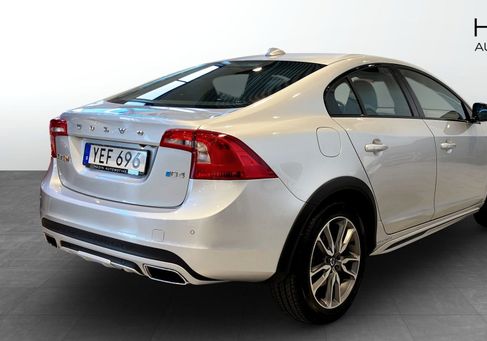 Volvo S60 Cross Country, 2017